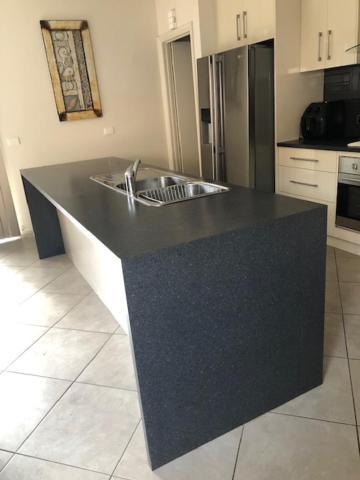 Central Executive 3Br Townhouse 50M To Dean Street Albury Exteriör bild