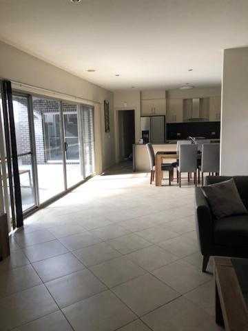 Central Executive 3Br Townhouse 50M To Dean Street Albury Exteriör bild